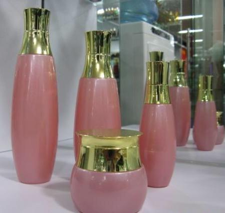 化妆品瓶子定制化妆品容器工厂